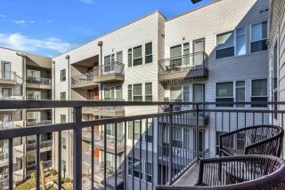 Boulevard Stays Dashing 1BR Suite Pool Parking Gym G - 2