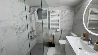 Luxury 2 Bedroom Apartment in Central Larnaca in Faneromeni Area - 8