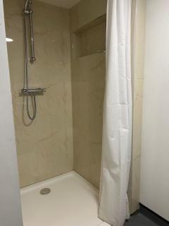Edenderry Luxury Apartment Retreat - 7