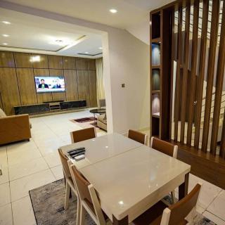 Modern 2BR Retreat - Abuja - 5