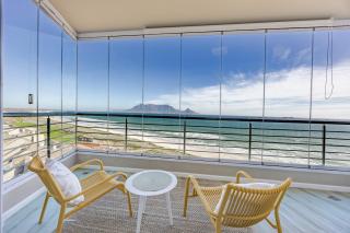 Luxury Beachfront-LaVista with Mountain & Ocean views - Bloubergstrand - 6