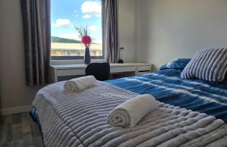 Harbour View Haven – Modern 3BR Marina Home - Swansea - 7
