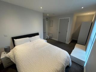 Meridian Regent Plaza Apartment - Manchester - 4