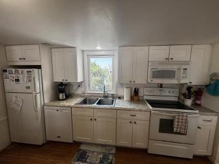 Pet Friendly Wifi Beach Badges Beach Chairs Balcony Bayview Deckkeurig Handicap Access Elevator Os Streaming Tv - Brant Beach - 5