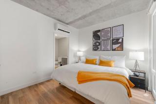 Modern 4BR City Retreat with Stunning Views - 7