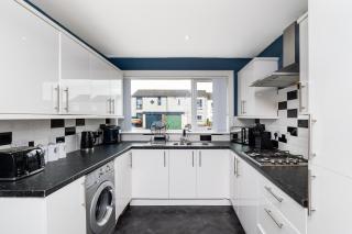 2 Bedroom House-Free Parking - Rosyth - 6