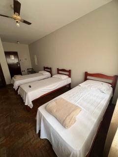 Apartamento 105 - Suíte em região central com ventilador - 1
