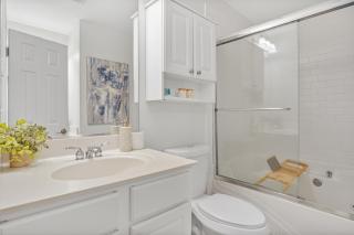 The Luxe on 16th Steps to Atlantic Station - 2