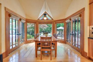 Hot Tub, Gym, Game Room! Luxe Estate in Longmeadow - 1