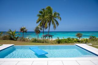Cricket Beach House-Luxurious Beachfront House home - 4