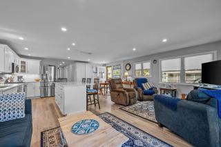 28 Seconsett Point Road Mashpee - Betty's By The Bay - 8
