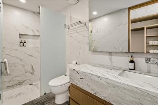 Classic 2BR Condo pool near beach - 3