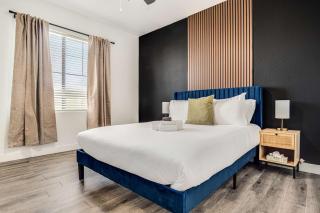Boulevard Stays Luxe 2BR by the Stadium Pool Parking Gym 06 - Glendale - 8