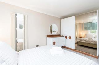 3-Bed Apartment - Sleeps up to 6 - Near City Centre - Free Parking - Sheffield - 1