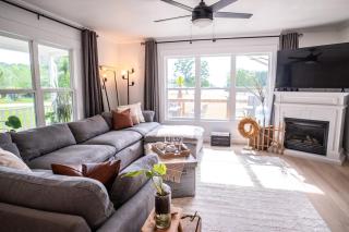 Sunset Oasis - PrivateDock - Sleeps8 - Chappells - 3