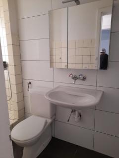 B & B Wohlen Central - 4