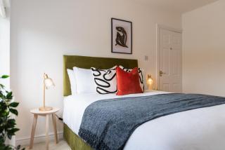 Spacious 3-bed Home in Nottingham by Renzo, Driveway Parking, Minutes from M1! - 4