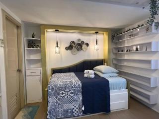 Marvinn's by LVH - 150 Newport Boulevard - Manila - 0