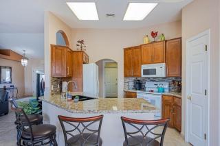 Fabulous Havasu Family Home Private Pool Hot Tub - 5