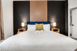 Boulevard Stays 2BR by Stadium Pool Parking Gym 05 - Glendale - 1