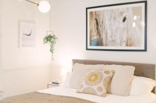 Historic Gem 4 BR with POOL, walk to all hotspots - 4