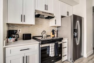 Boulevard Stays 2BR by Stadium Pool Parking Gym 08 - Glendale - 8