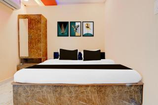 OYO TRIPAL SSS HOTEL - 4