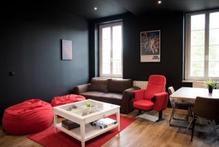 Qualys Cinema-Parking & View Square - 1