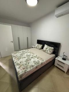 Deda's Summer Apartments - Valona - 7