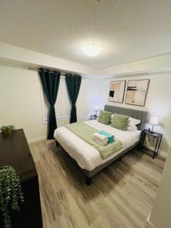2 Bedroom Downtown YEG 2 minutes walk to rogers - 7
