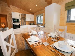 Oak Lodge - 2