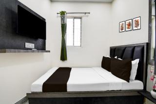 Hotel O S. R. ROYALE - Calcutta - 7