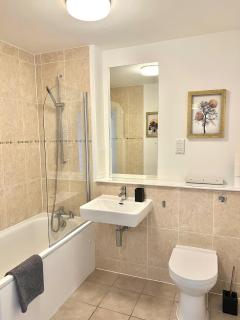 Bedford Central - 1 Bed - Free Parking - Bedford - 2