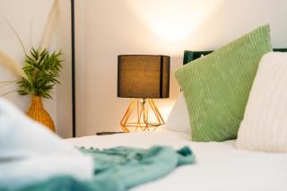 Cozy Ground Floor Getaway Stylish & Central 1BR - Canterbury - 4