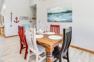 1 Mi to Lake Texoma Family Retreat with Yard - 4
