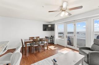 Unbelievable Beach Views For 6 - 3