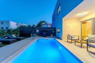 New - Luxury Villa Angel - private pool - 2