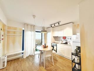 Curious Crow 1 studio with patio by Homeful Homes - Lisbona - 6