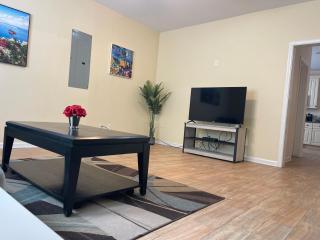 Chill Suburban 1BR Hideaway Near Truist Stadium - 6