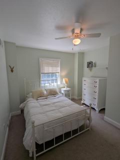 Charming family home in private neighborhood - Morgantown - 8