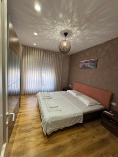 Premium Apartment 2 Rooms - Tirana - 2
