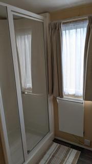 Happy Feet Pet Friendly Holiday Home - Bridlington - 2