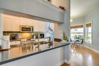 Paddle, Bike & Relax! Canal-Front Cape Coral Home - 4
