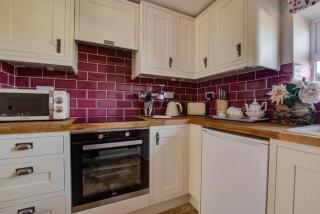 Hillyard - 8