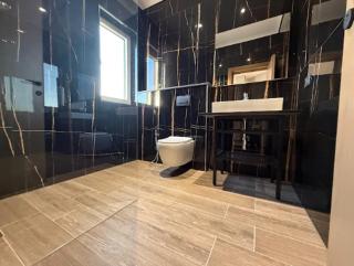 Xhoil Hotel - Lushnjë - 6