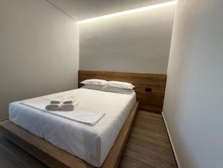 Xhoil Hotel - Lushnjë - 4