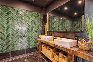 Le Gite du Domaine Constant - Loft Style Industriel Chic - jardin & espace jeux -  - 3