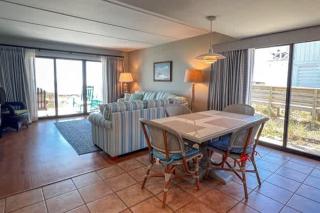 Villa A-1 Ground Floor Beach Front w Pool - 4
