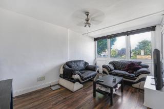 Peckham apartment with 2 balcony - 6