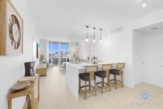 Amazing 1BR Apt View & Balcony - Pool & Gym - 7